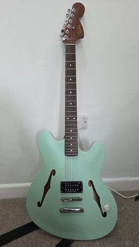 Tom delonge fender starcaster - delonge,