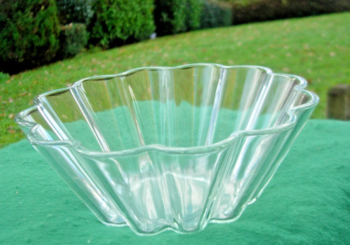 Vintage clear glass wavy pyrex - clear,