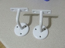 1 Pair of White Stair Hand Rail Brackets.