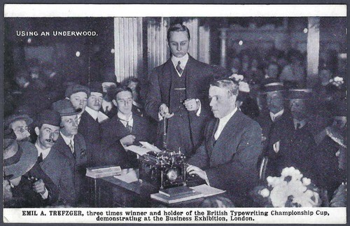 Using underwood typewriter - an,