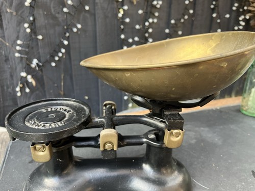 Vintage kitchen scales with - vintage,