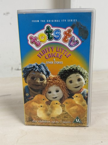 Tots fluffy little chicks - tv:,
