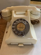 VINTAGE  BAKELITE WHITE