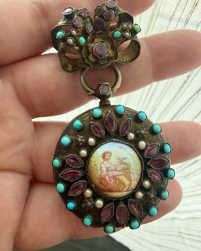 Astro hungarian brooch dangle - brooch,