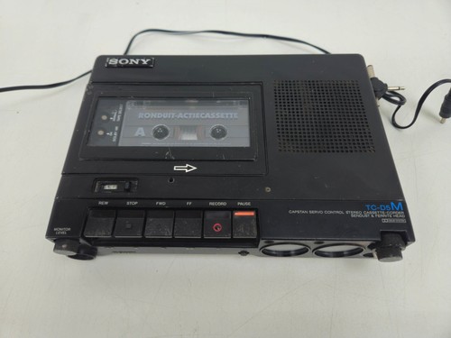 Sony d5m portable - -,