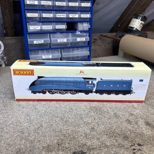 Hornby R2339 LNER 4-6-2 Class A4 Steam Locomotive 4468 Mallard OO gauge DCC read