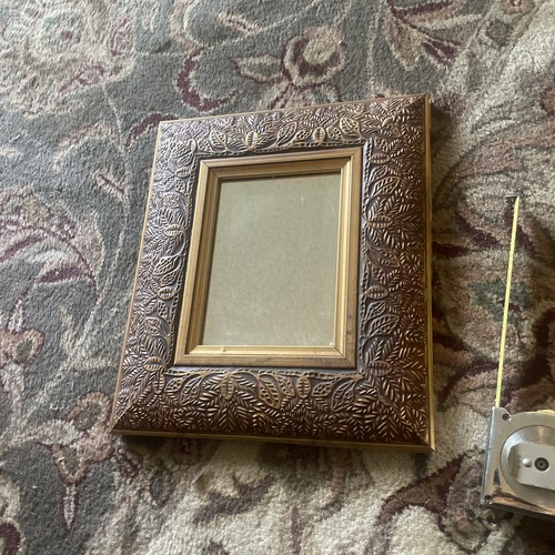 Vintage ornate gold tone - gold,