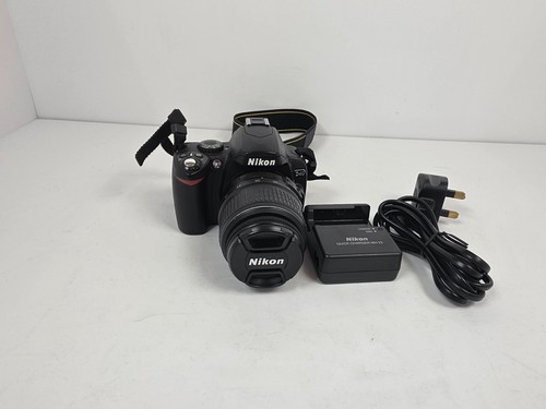 Nikon d40 mit nikkor - nikon,