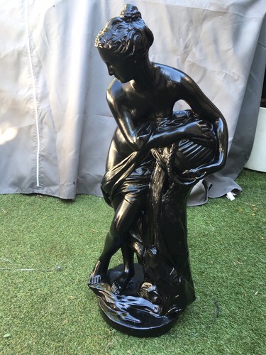 Large lady statue figure - lady,