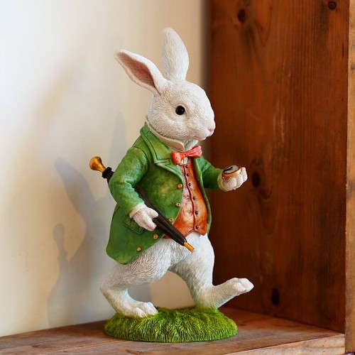 White rabbit resin - white,