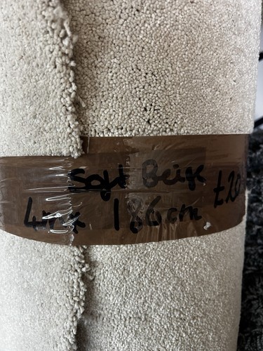 Carpet offcut soft beige - , 186cm