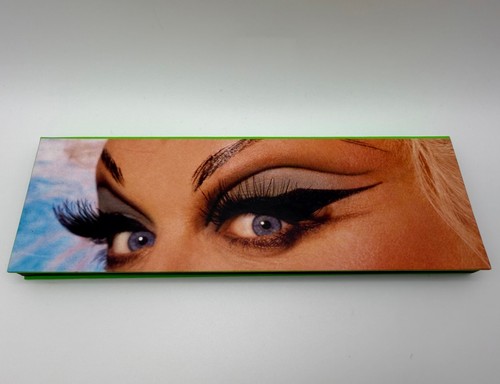 Kat von divine eyeshadow - d,