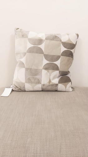 Cushion next geo print - cushion-next,