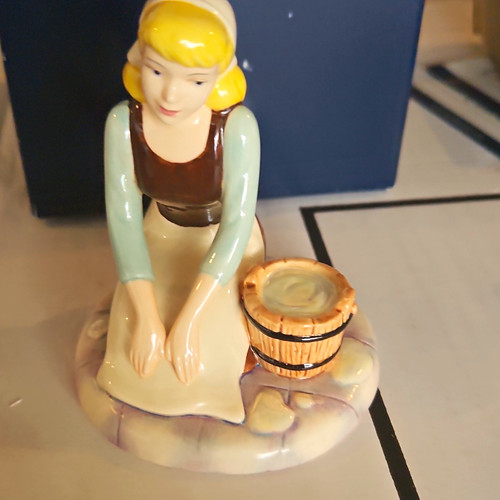 Royal doulton disney - doulton,