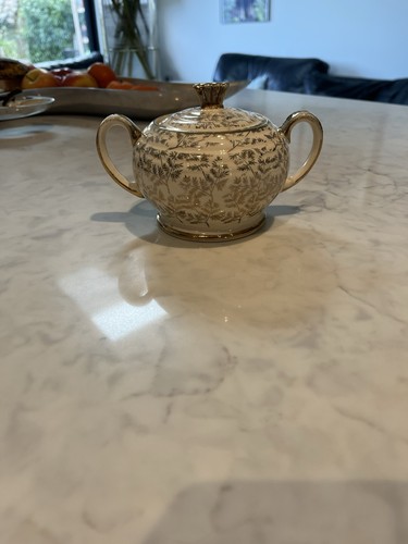 Vintage lidded sugar bowl - lidded,