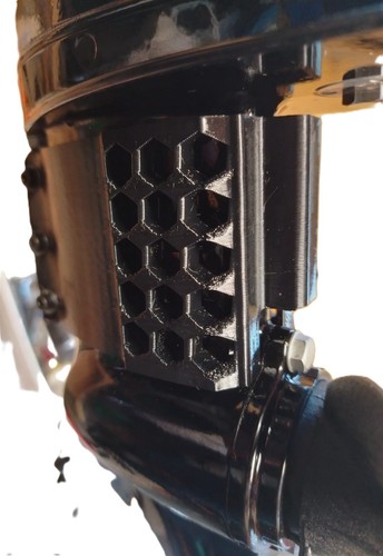 Mercury 5hp outboard motor - mercury,