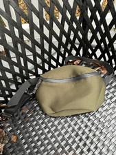 Waist Bag Army Green– Compact & Stylish (Japanese version)