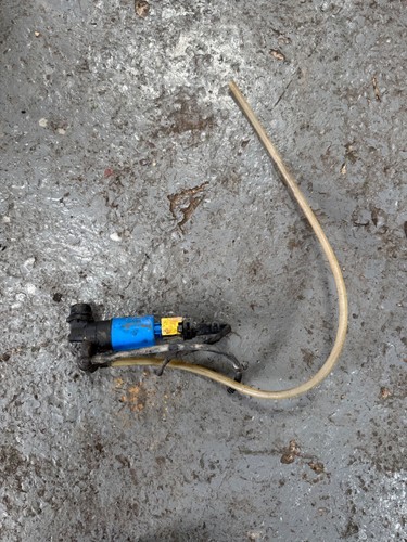 Volvo 2015 washer - fh,