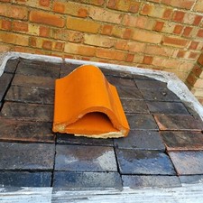 Reclaimed red terracotta hog - red,