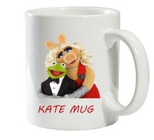 MISS PIGGY AND KERMIT PARTY MUPPET  SHOW Personalised Name Mug  FREE GIFT BOX