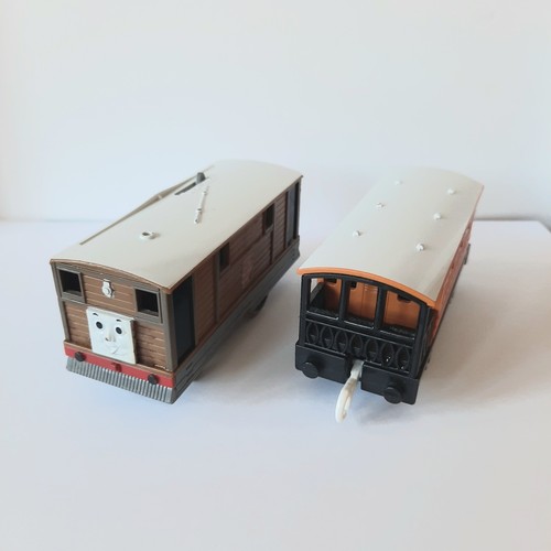 Trackmaster toby henrietta - toby,