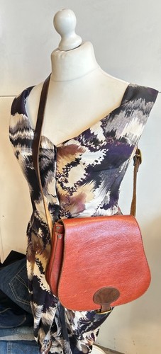 Vintage brown leather saddle - brown,