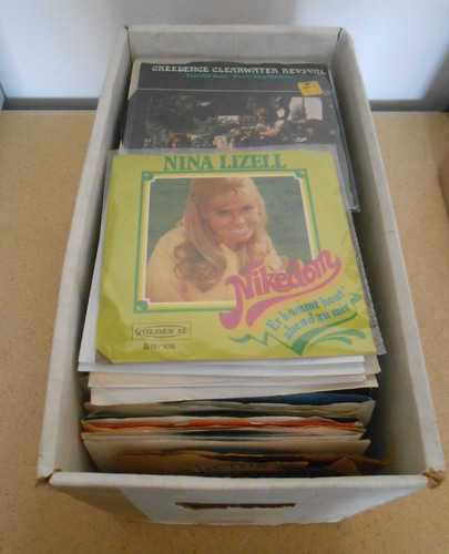 Huge lot 200 ish s - 200, 50's