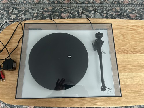 Rega gloss white with - rega,
