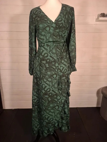 Disturbia green snake - disturbia,
