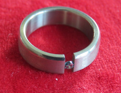 Women ring titanium with - -,