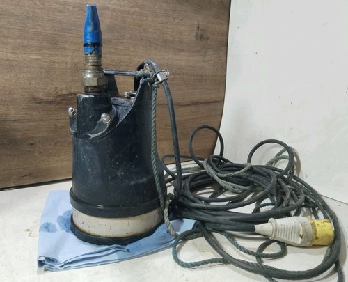 Submersible flood water - submersible, pump