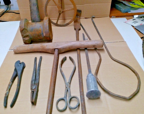 Blacksmiths tools traveler - tools,