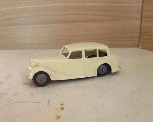 Dinky triumph 1800 - triumph,
