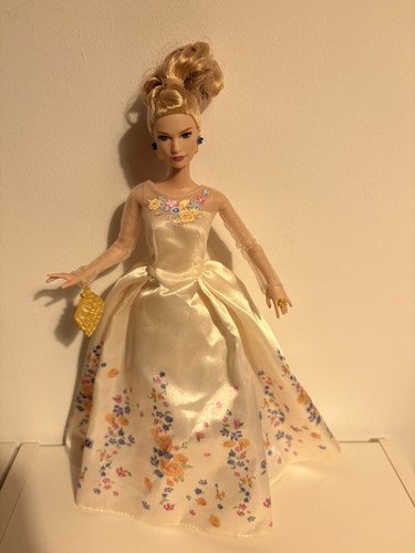 Disney cinderella live - disney,