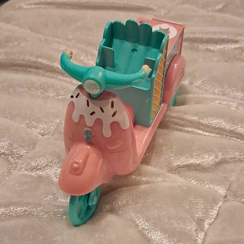Shopkins ice cream scooter - shopkins,