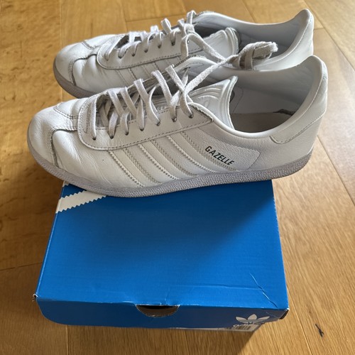 Women well worn adidas - women’s,