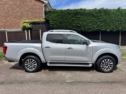 Nissan navara dual - nissan, cab