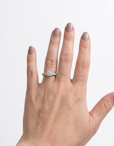 Moissanite solitaire - moissanite,
