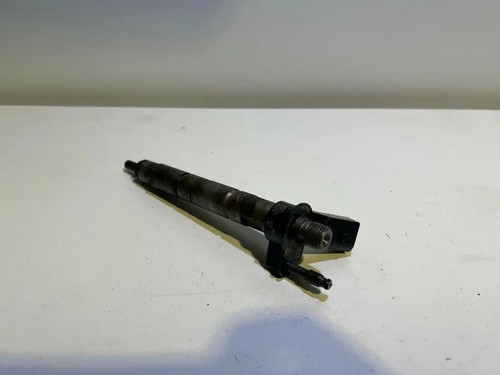 Bmw coupe e92 fuel injector - bmw,