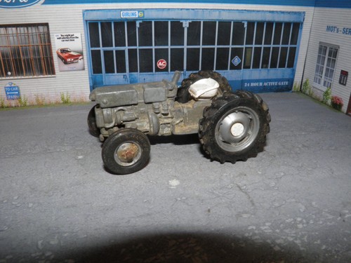 Britains massey ferguson 135 - britains,