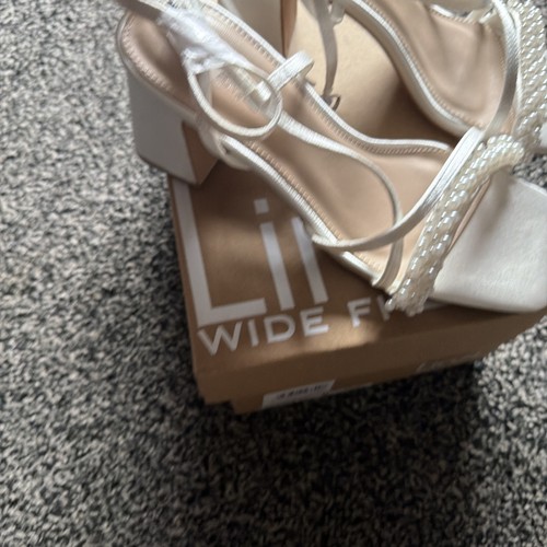 Linzi wide fit promisewf ivory - wide,