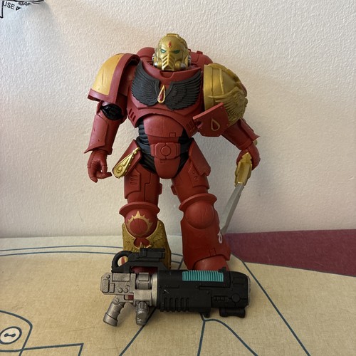 Warhammer 000 figure with - figure,