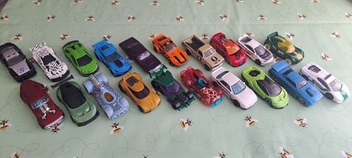 Hot wheels job - lot, diecast