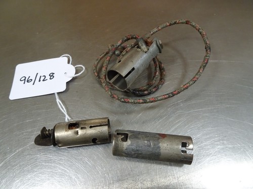Rear tail light bulb holder - rear,