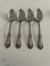 4 X Wm Rogers Deluxe Stainless Steel Oneida Mansfield  Amadeus Teaspoons 15.2cm