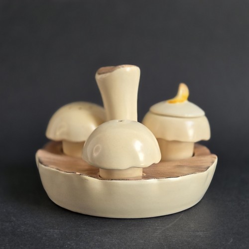 Carlton ware button mushroom - ware,