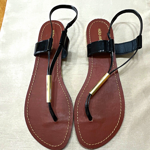 Head over heels dune black - head,