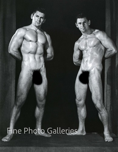 1946 male nude douglas - 1946/80,