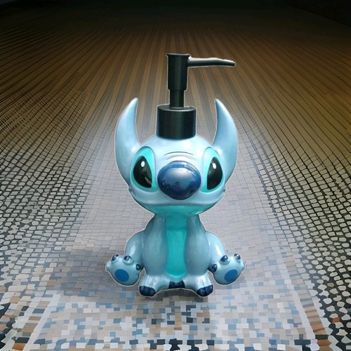 Free hand towel disney - hand,