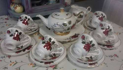 Pretty bone china tea - tea, set